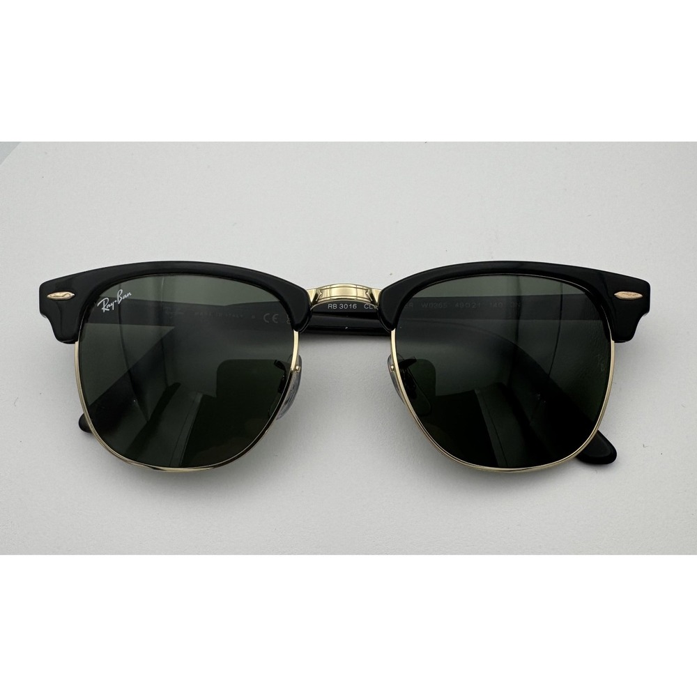 Ray-Ban Clubmaster RB3016 W0365 Black/Gold Green Tinted Retro Style 49 21 140 3N